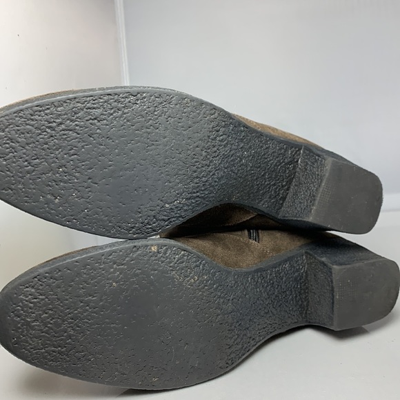 Women's Salvatore Ferragamo LAPO Suede Boots Sz 5.5 AA Brown Mustang Buc zipper - Picture 11 of 11